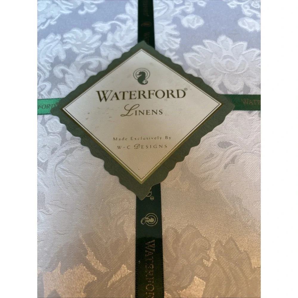 Waterford‎ Oblong Tablecloth Wiltshire Style 70